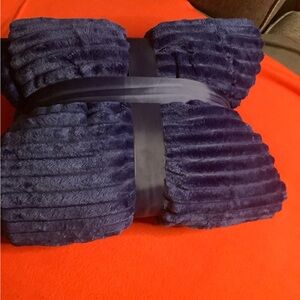 Primark Home Ribbed Plush Cozy Throw Blanket New